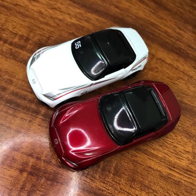 Mô hình ô tô mazda mui trần chính hãng tomica roadster