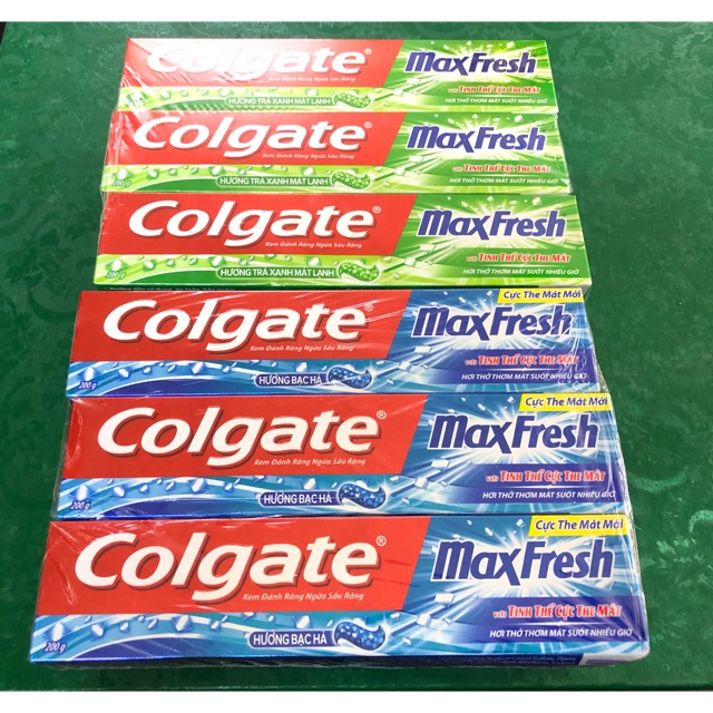 Kem đánh răng Colgate Max Fresh tặng bàn chải