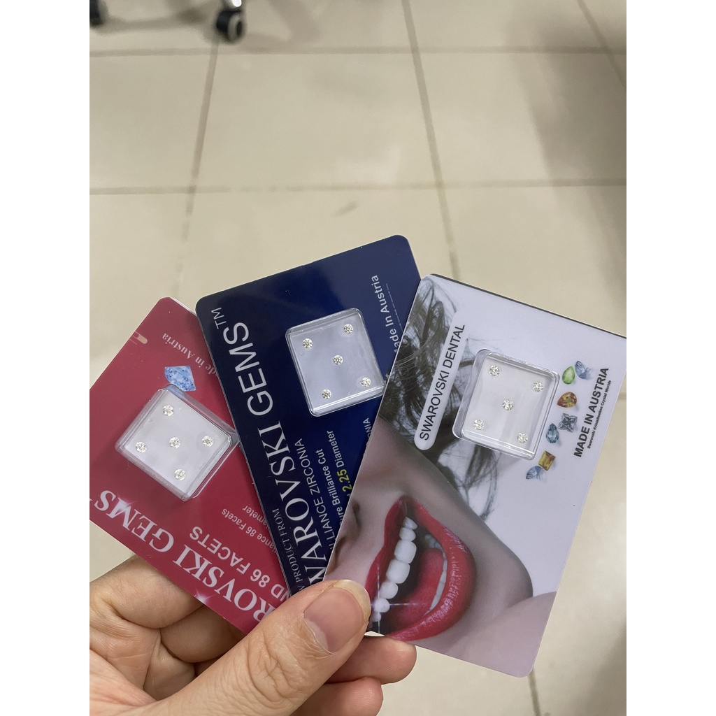 Vỉ đá đính răng, kim cương nhân tạo gắn răng, đá đính răng loại cao cấp ép vỉ