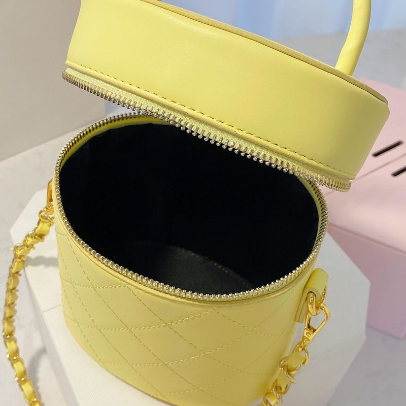 Túi đeo chéo dáng xô thời trang 2021 cho nữ