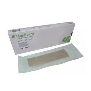 Miếng dán sẹo: Miếng dán sẹo Mepiform 4x30cm (Molnlycke – Thụy Điển)