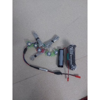 Đèn nháy máy bay , đèn giàn 5 điểm ( đèn cảm biến chạy pin sạc 3.7v-4.2v )