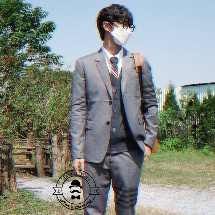 Vest Thom Browne Ghi 4 Vạch Đen