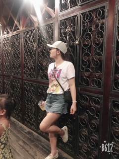 Giày thể thao da dê màu trắng