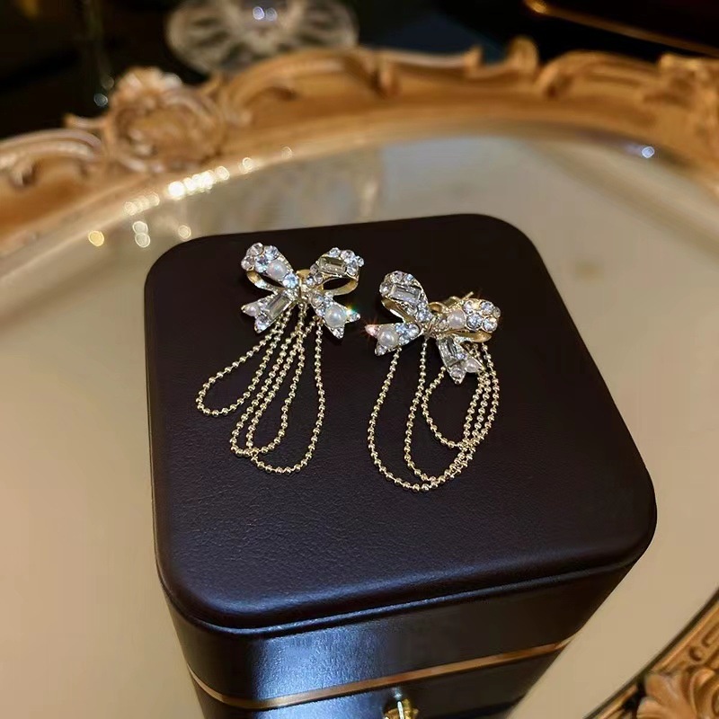 Bông Tai Mạ Bạc 925 Hình Nơ Tua Rua Đính Ngọc Trai Sang Trọng Phong Cách Hàn Quốc 2022