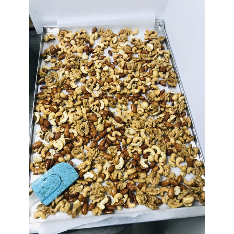 [Mã GROSALE2703 giảm 8% đơn 250K] Hạt Dinh Dưỡng Nướng Mật Ong Honey Roasted Mixed Nuts hũ 500g