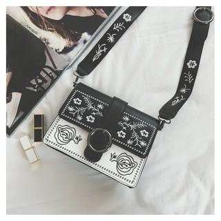 (ORDER)(CÓ ẢNH THẬT)Túi xách thêu hoa ulzzang