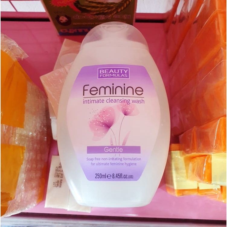 Chai Dung Dịch Vệ Sinh Beauty Formulas Feminine 250ml