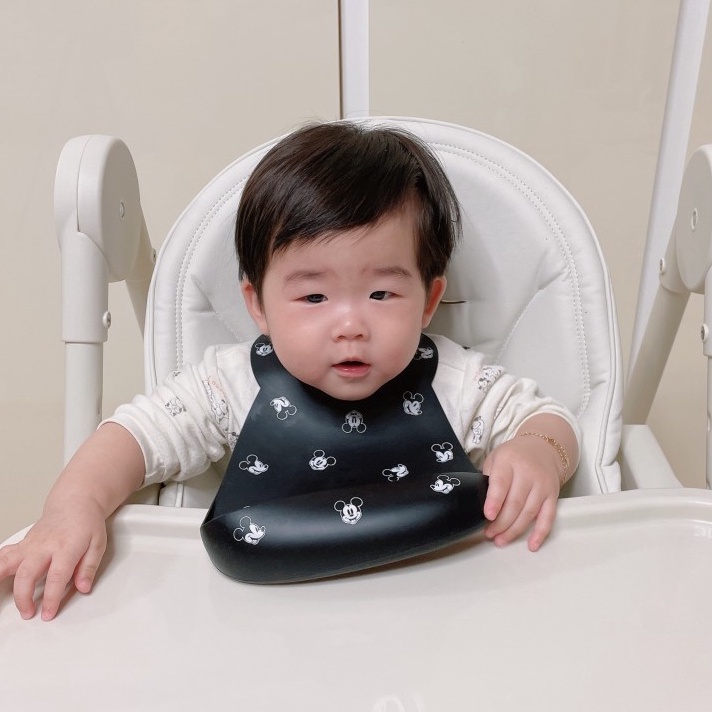 Yếm silicon cho bé ăn dặm Bumkins x Disney