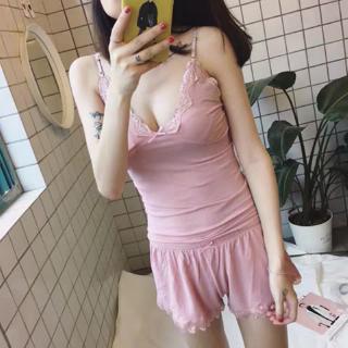 Bộ đồ ngủ phối ren xinh xắn dành cho nữ