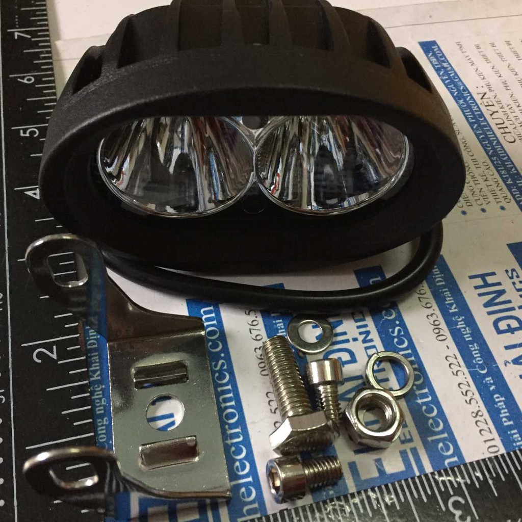 led trợ sáng xe máy, xe tải 20W kde2358