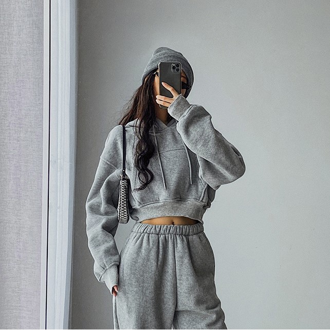 Áo nỉ hoodie crop top Luci Top AHD001 chất nỉ dày dặn, trendy, thoải mái, dễ phối đồ - Uni By Heart | BigBuy360 - bigbuy360.vn