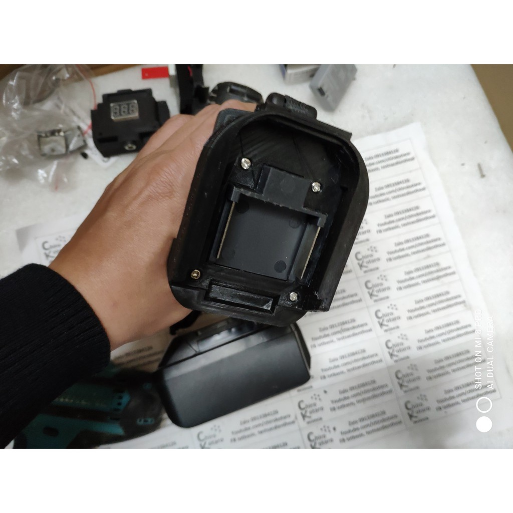 Đế chuyển pin máy khoan tàu như VOTO 21V MAX, BOSCH tàu 36V sang dùng hộp pin cài Makita