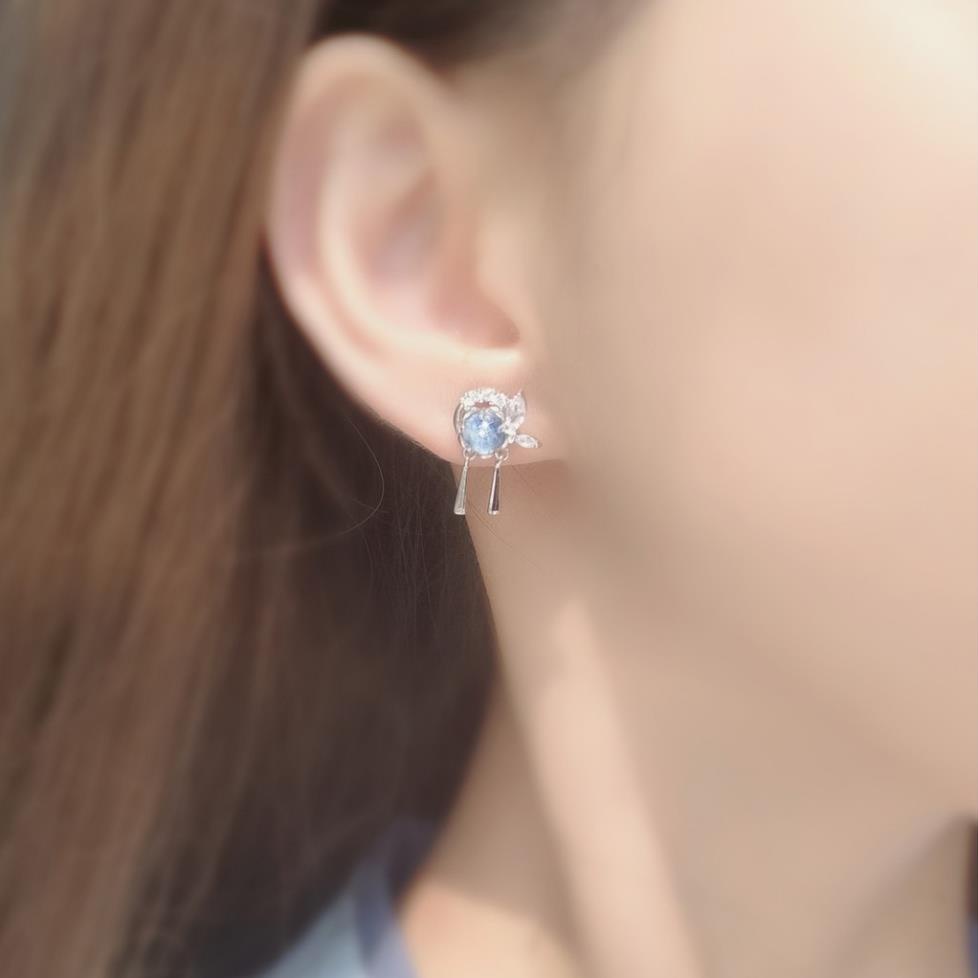 Bông tai bạc dành cho nữ khuyên tròn đính đá sang trọng MEZI Jewelry - ATJ7030B