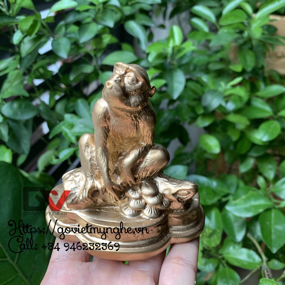 Tượng đá con khỉ trang trí phong thủy cát tường - Chiều cao 10cm - Màu nâu đen