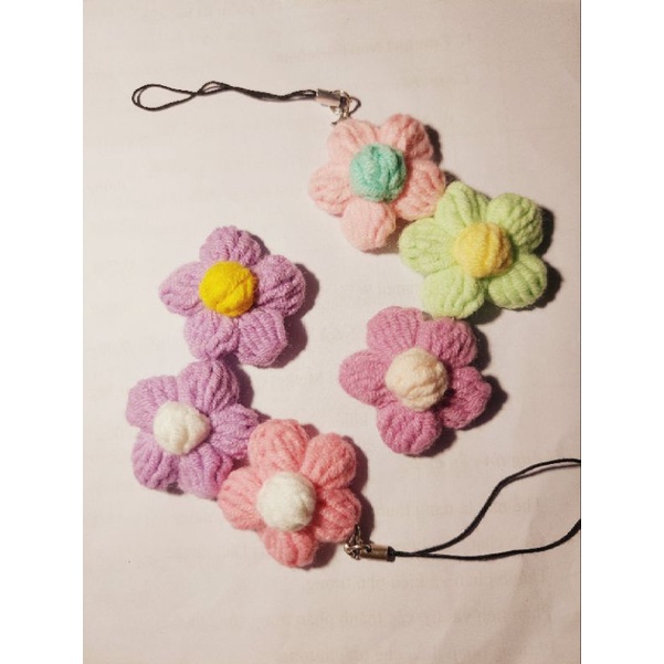 Móc khóa hoa hạt bắp móc len - Crochet puff flower 🌸