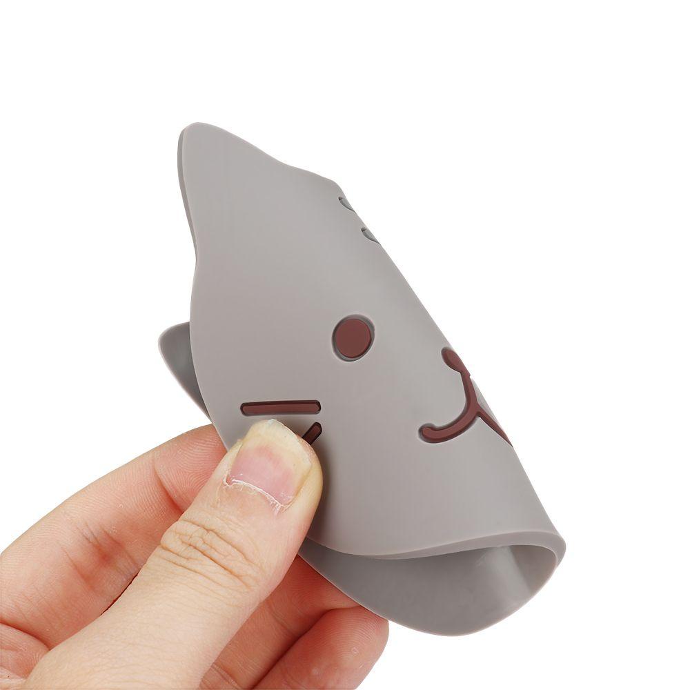 Đế Lót Ly Chịu Nhiệt Chống Trượt Bằng Silicon Họa Tiết Hoạt Hình Dễ Thương