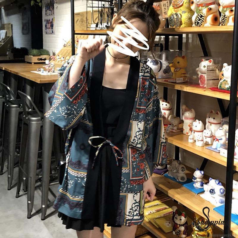 Áo khoác Kimono chống nắng họa tiết hoa thời trang đi biển cho nữ | BigBuy360 - bigbuy360.vn
