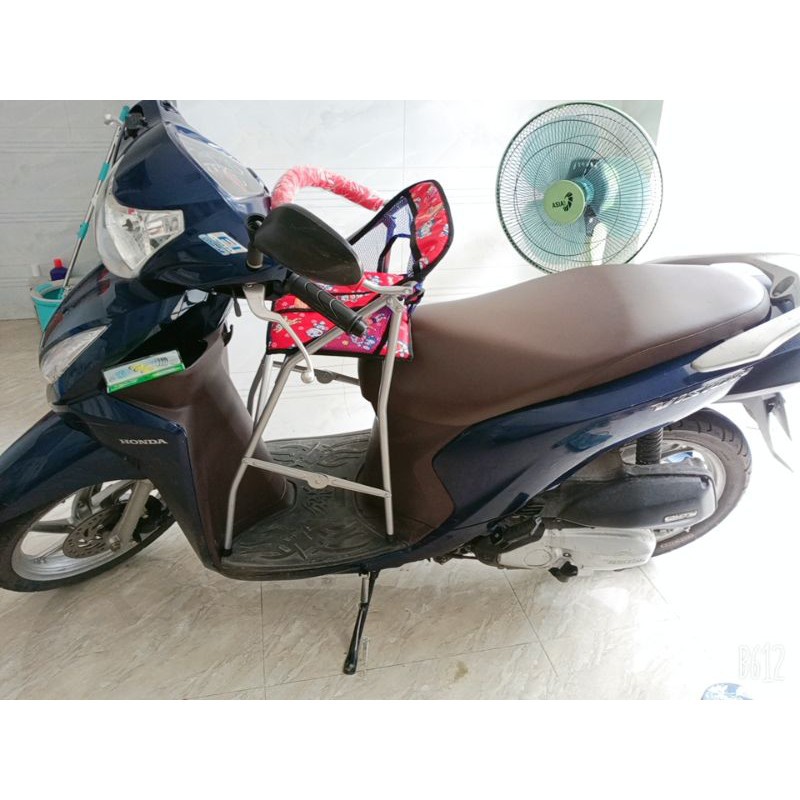 Ghế ngồi xe máy có vòng xếp gọn xe Vision