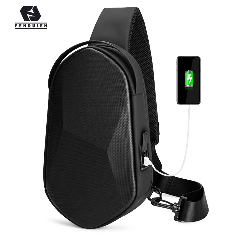 Túi đeo chéo vỏ cứng chống thấm nước có cổng sạc USB thời trang