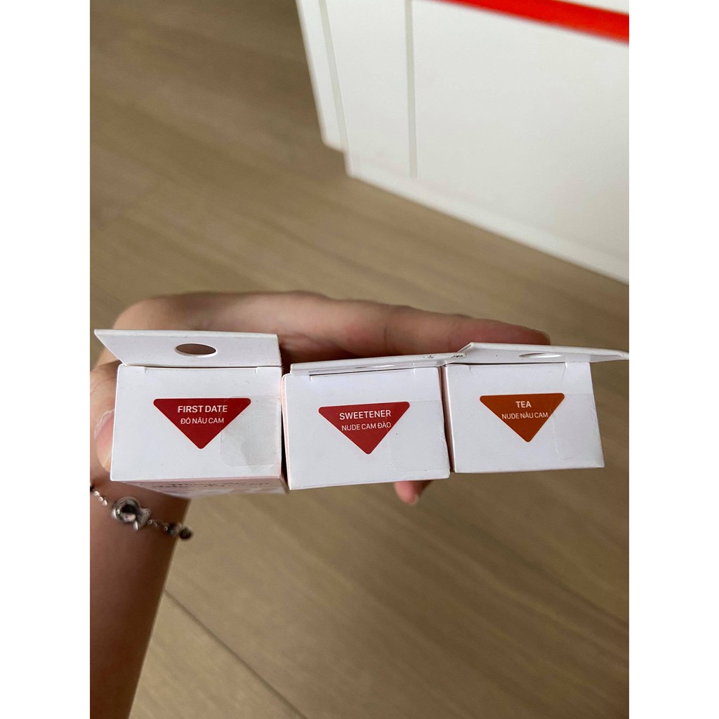 NEW 100% Son thỏi lì/satin Miracle Apo x An Phương Chloe Nguyễn Holiday Collection Lipstick 4g