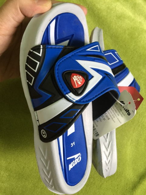 Dép quai ngang bé trai Kito