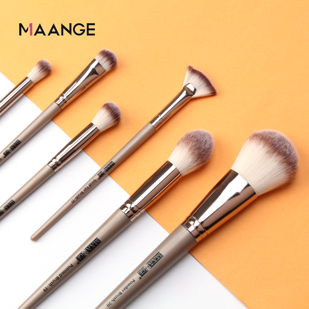 Bộ 18 cây cọ dành cho trang điểm chuyên dụng tiện lợi