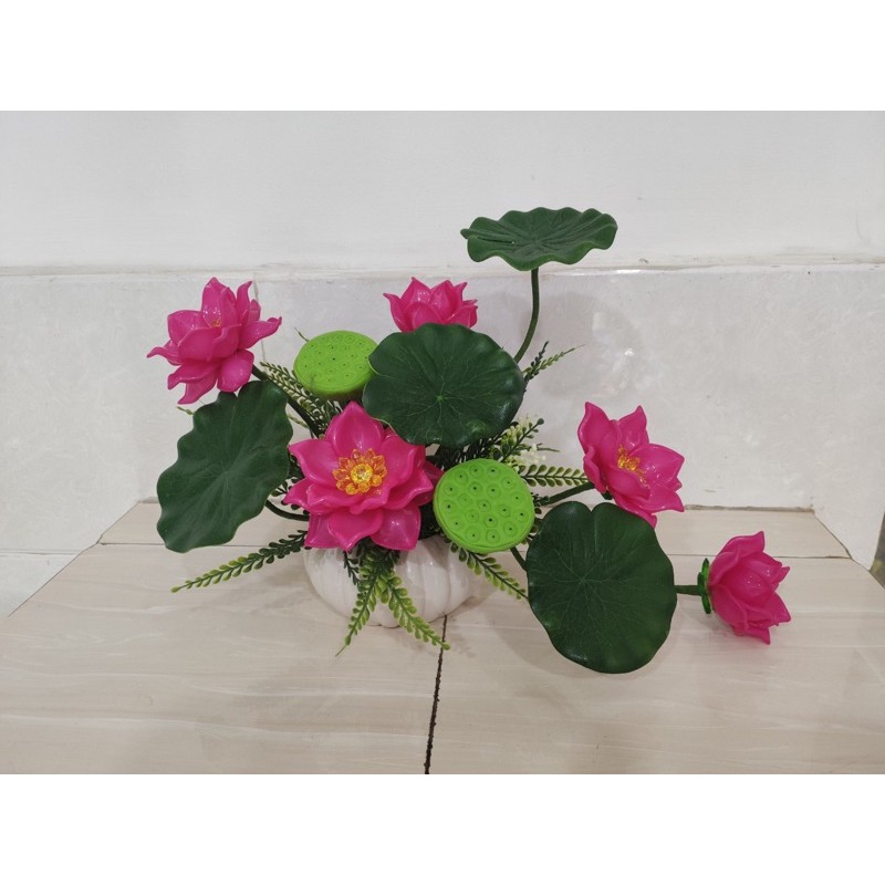 Hoa sen để bàn cao 25cm ngang 40cm