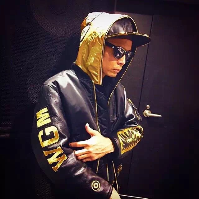 [ODER Best quality] Áo khoác Bape, Bomber Jacket Bape Gold, chất liệu Da tay áo Cotton thân áo, Oder 15 ngày