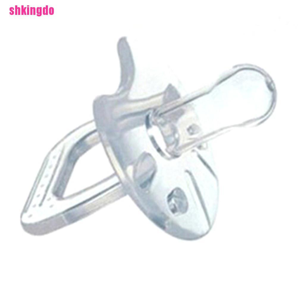 Ti giả bằng silicon trong suốt chất liệu an toàn thích hợp cho bé