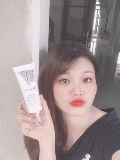 Sữa rữa mặt Queen Perfect