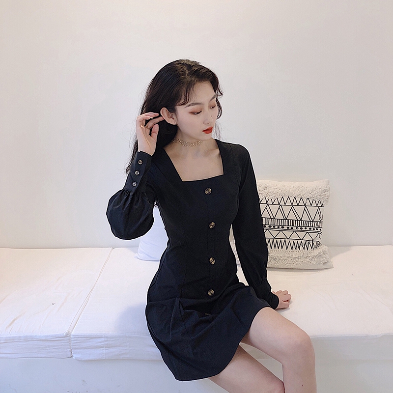 Đầm Midi tay dài cổ vuông phong cách Hàn Quốc | BigBuy360 - bigbuy360.vn