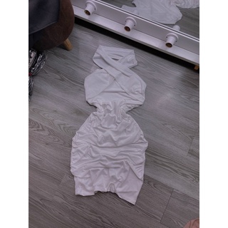 Đầm ôm body chéo cổ chất vải thun lụa (size dưới 53kg)