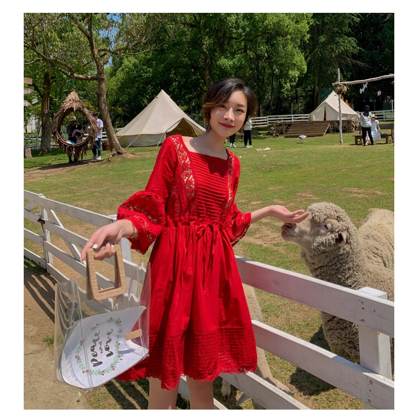Váy babydoll phối ren hai màu trắng đỏ
