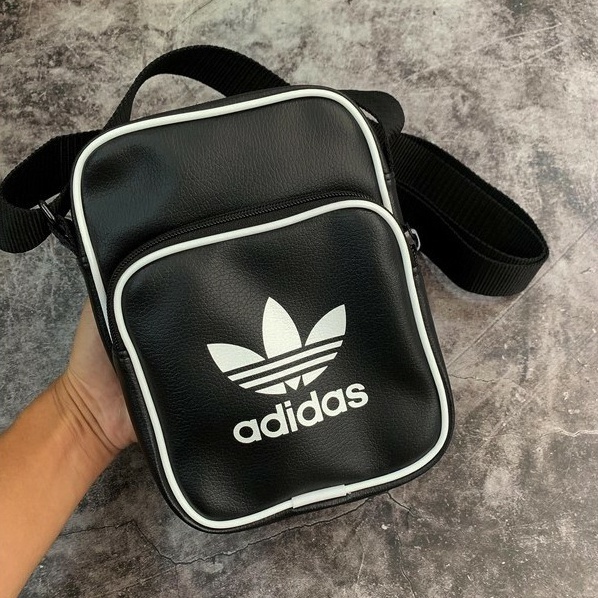 Túi Đeo Chéo Adidas Đen Vintage Mini Bag Classic Black Full Tag Code