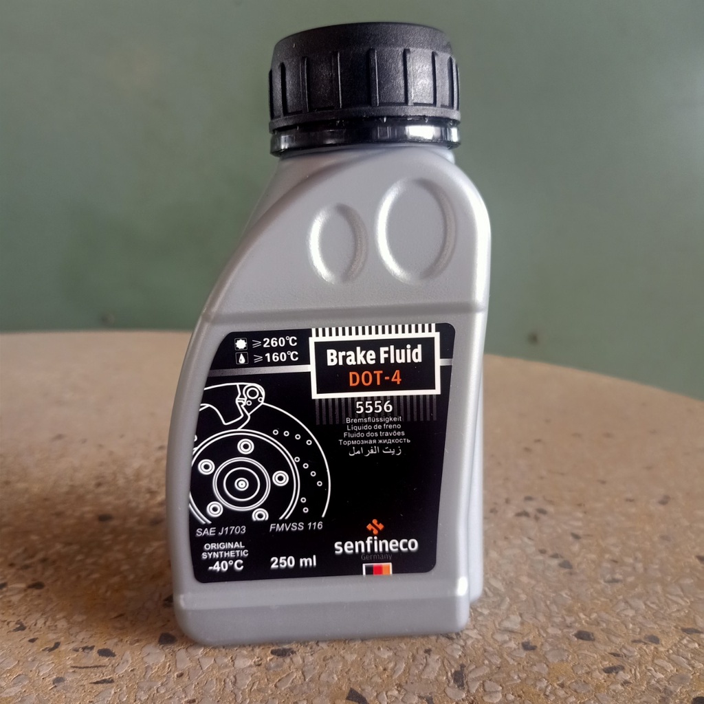 CHÍNH HÃNG ĐỨC > DẦU THẮNG PHANH ĐĨA Ô TÔ , XE MÁY  DOT 4 SENFINECO 250ML