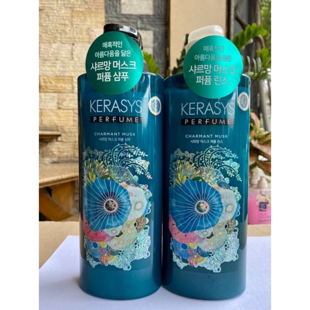 Cặp Dầu Gội Xả Dưỡng Tóc Hương Nước Hoa Kerasys 600ml Perfume Pure & Charming Rinse