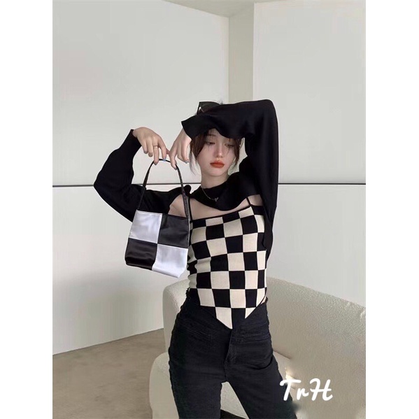 Set 2 món áo len Quảng Châu thiết kế gồm áo hai dây và áo dài tay phong cách cá tính trẻ trung, Set đồ nữ thu đông