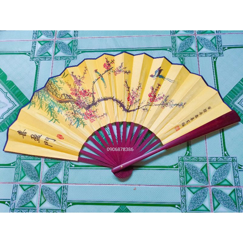 Quạt khang hy càng long cầm tay thời vua chúa