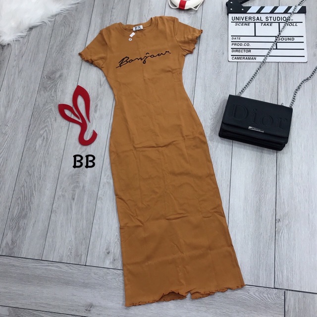 Đầm ôm body thun thêu chữ | BigBuy360 - bigbuy360.vn