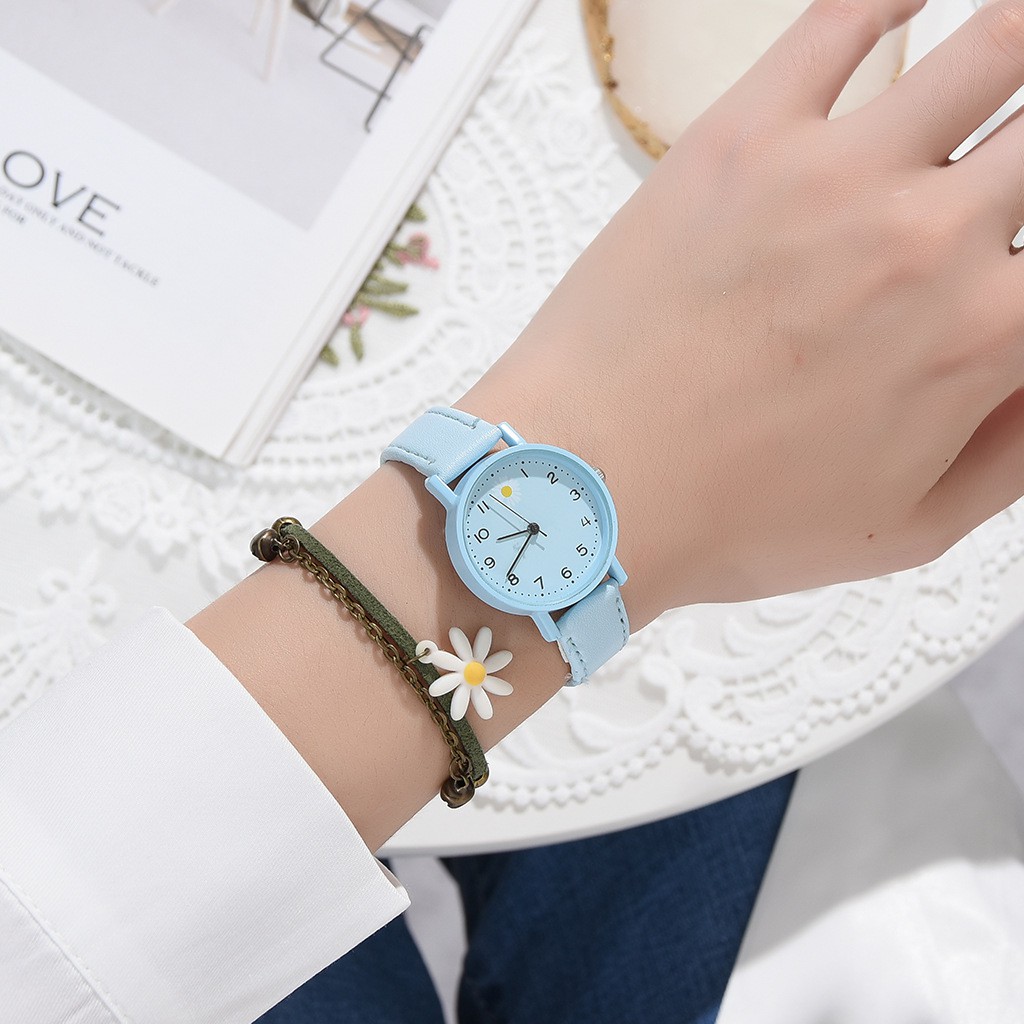Đồng hồ thời trang nữ Mstianq MSHC03 mặt số dể dàng xem giờ, họa tiết hoa cúc cực đẹp, dây da mềm êm tay