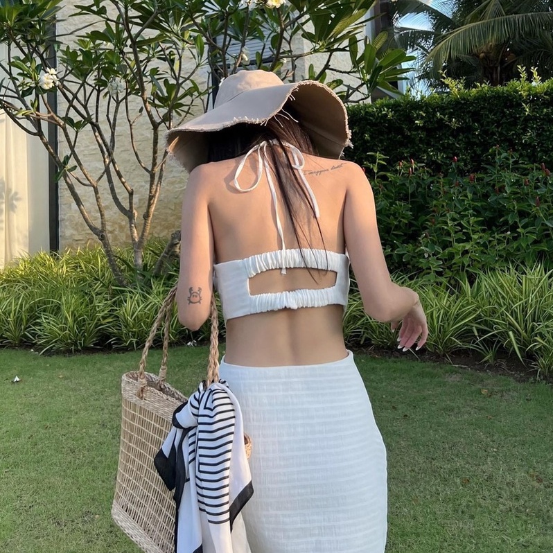 Đầm nữ đi biển dự tiệc cổ yếm hở lưng cut out eo dáng dài sang chảnh