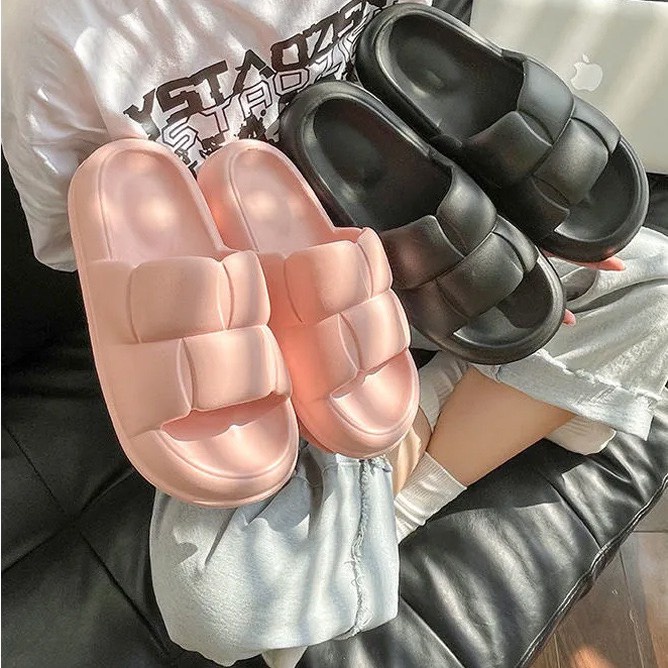 dép bánh mỳ chao mẫu mới hotrend năm nay