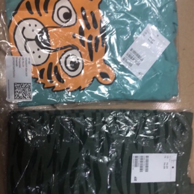 Set áo trẻ em HM