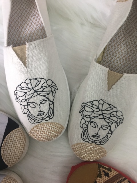 Giày vải/ giày slip on thổ cẩm/sọc/đầu lâu/hoa đào đẹp-siêu dẻo-hoạ tiết thêu 0007 | BigBuy360 - bigbuy360.vn