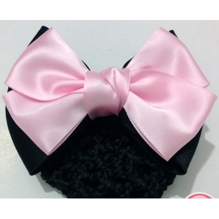 kẹp tóc nơ lớn màu đẹp y hình , kèm búi lưới. hàng luôn có sẵn và y hình vì hình shop tự chụp nha các bạn. hàng đẹp.