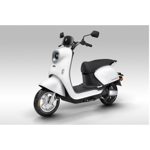 Xe máy điện Yadea M6I