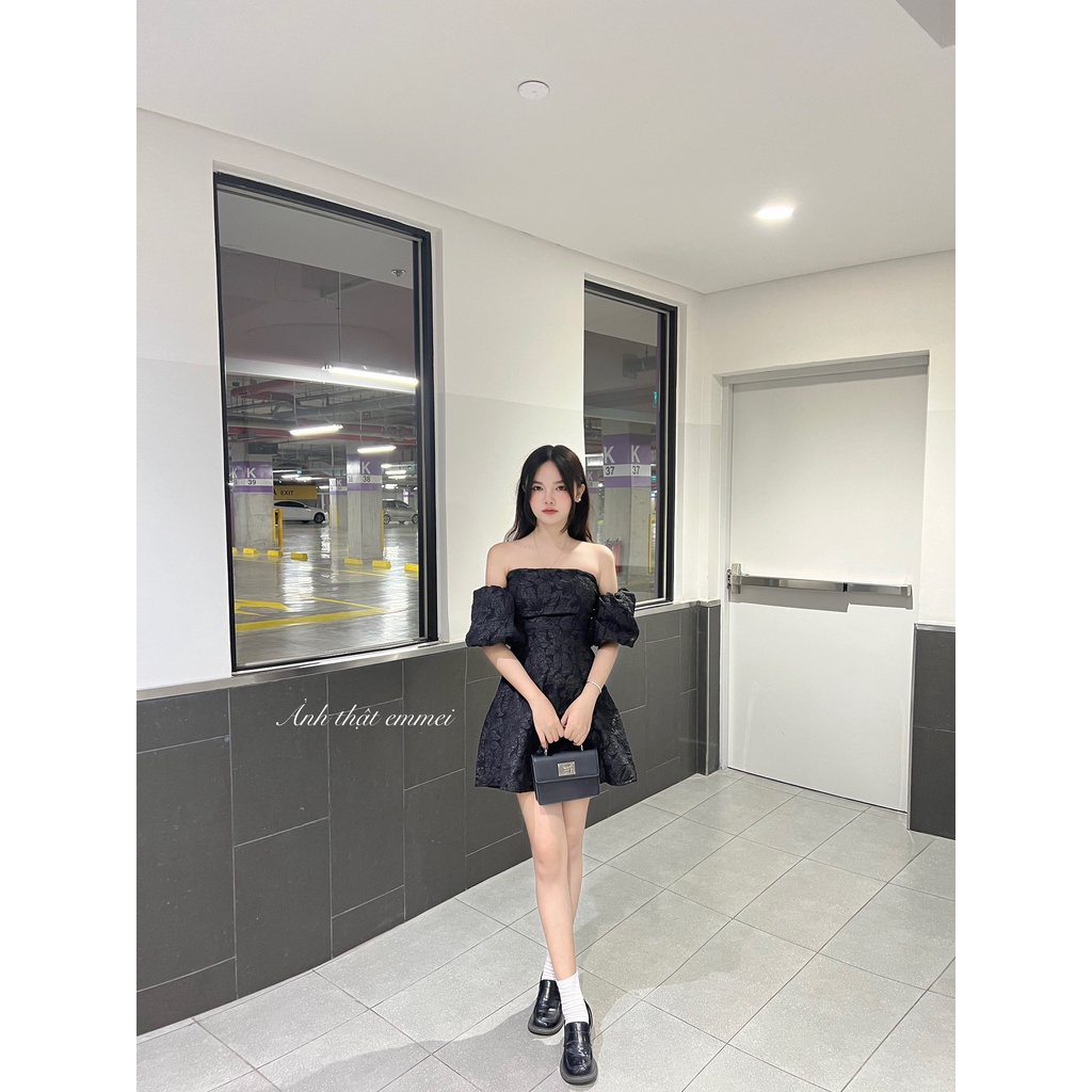 Váy trễ vai tay bồng vân hgoa nổi đen trắng Emmei - v180