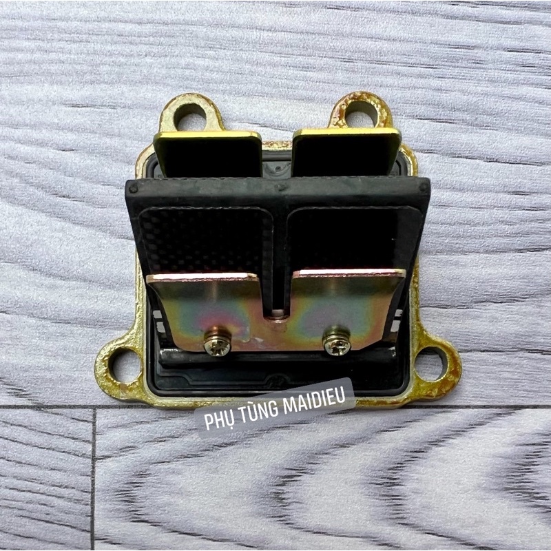 LƯỠI GÀ CARBON SPORT-XIPO-RGV-RGX-SATRIA