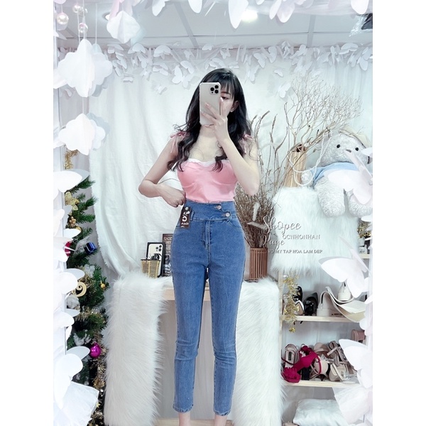 Set quần jean ôm phối áo dây viền ren